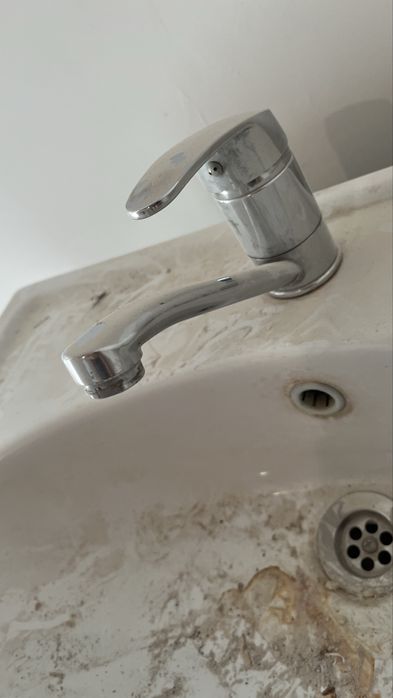 Продам ракаину и унитаз для страителеи