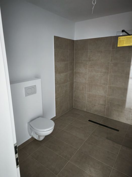 Vând apartament cu 2 camere