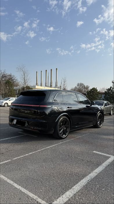 Li 7 Max 2023г. в идеальном состоянии