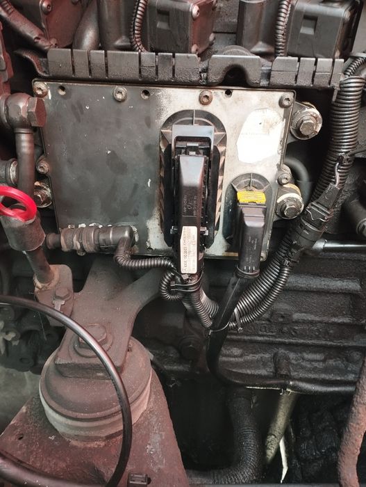 Компьютер двигателя на Атего 2007 года