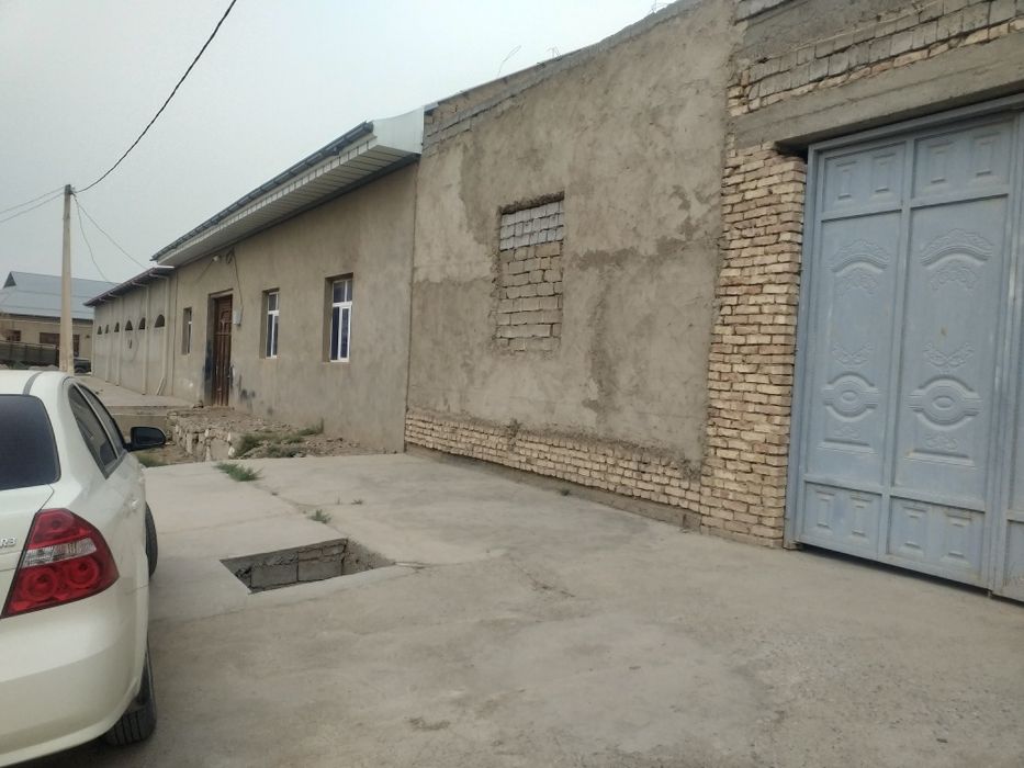 Срочно. Команди махаллада, Участка пишган гиштдан