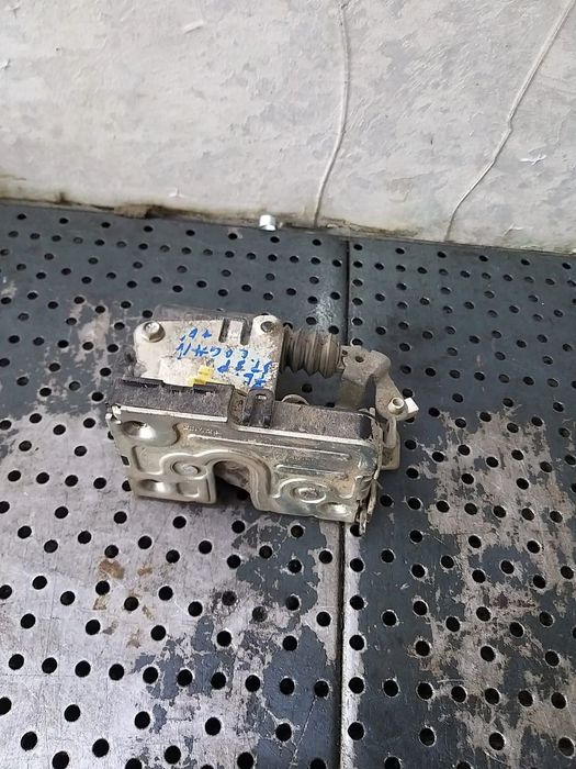 Broasca usa stanga spate dacia logan ls facelift