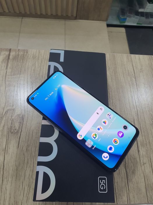 Realme GT master