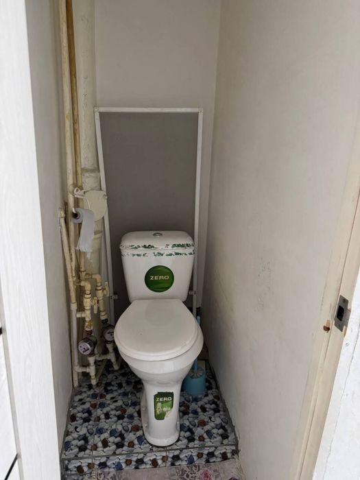 В Алмалыке (без маклер) Продаётся своя 2х ком квартира с мебелью