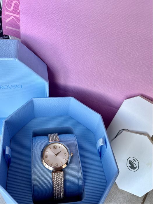 Дамски часовник SWAROVSKI Illumina