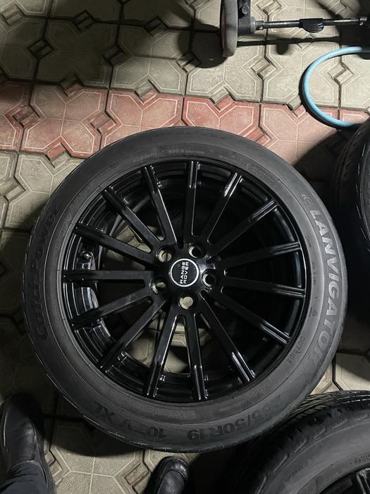 Range Rover 255/50 r19