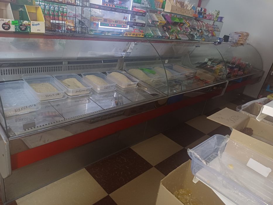 Холодильник витрина
