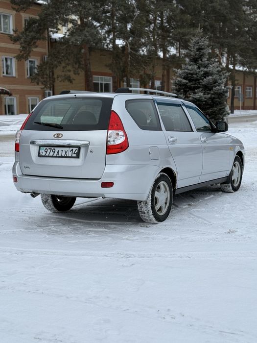 Продам приора 2011 год