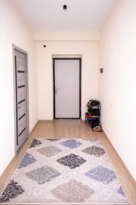 2-комн 72.9 м², кирпичный дом, 4/8 этаж,Таш обл. г.Ахангаран