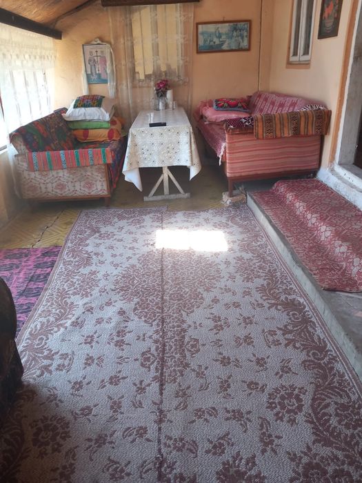 Vand casa în com. Bălești, sat Cornestii Noi