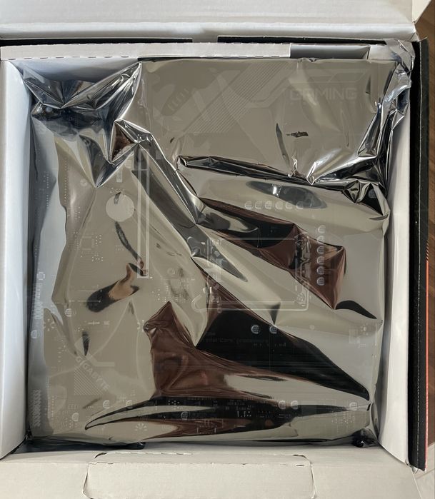 Материнская плата GIGABYTE B760M