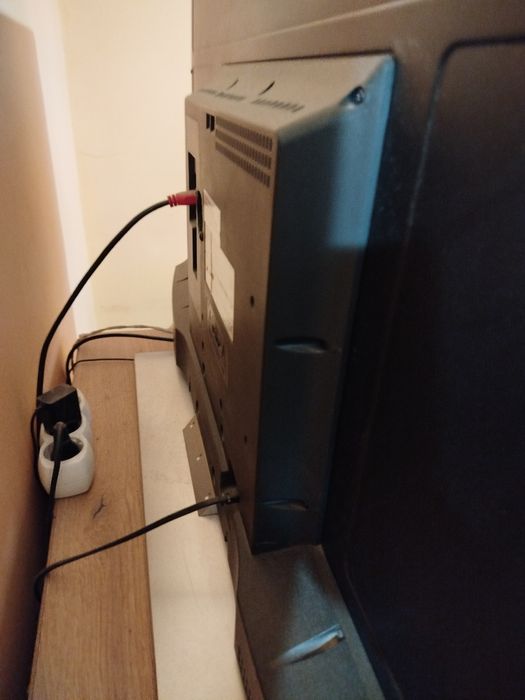 Телевизор Орион 40 инча