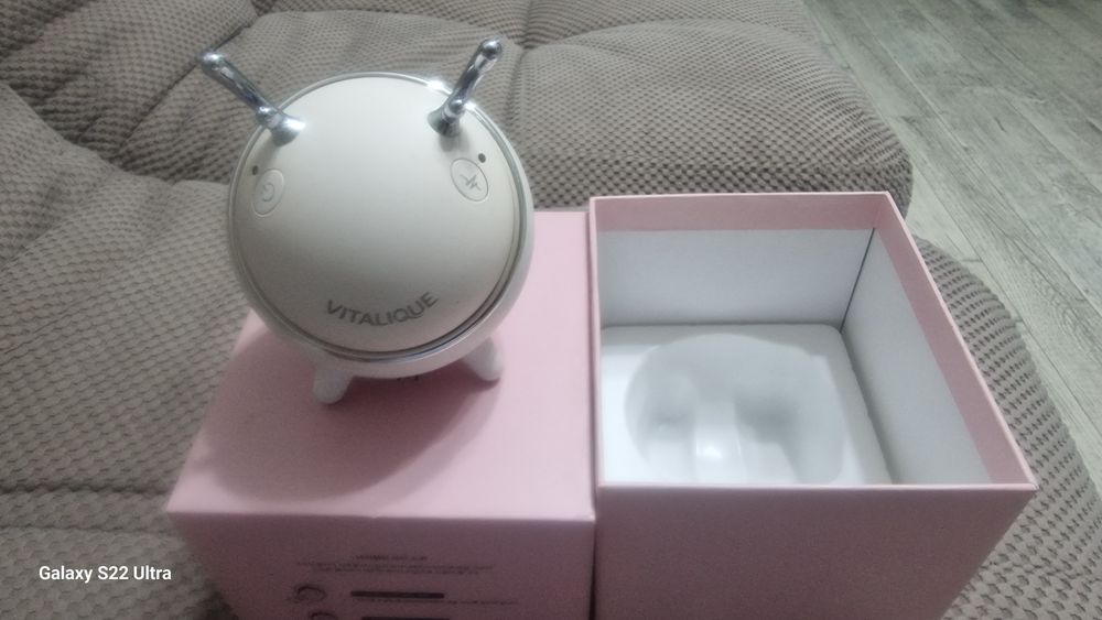 Массажер  для  лица