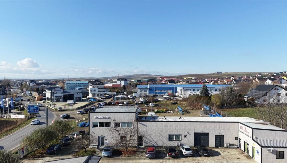 Hală și birouri pretabil spațiu comercial, clinică, birouri, producție