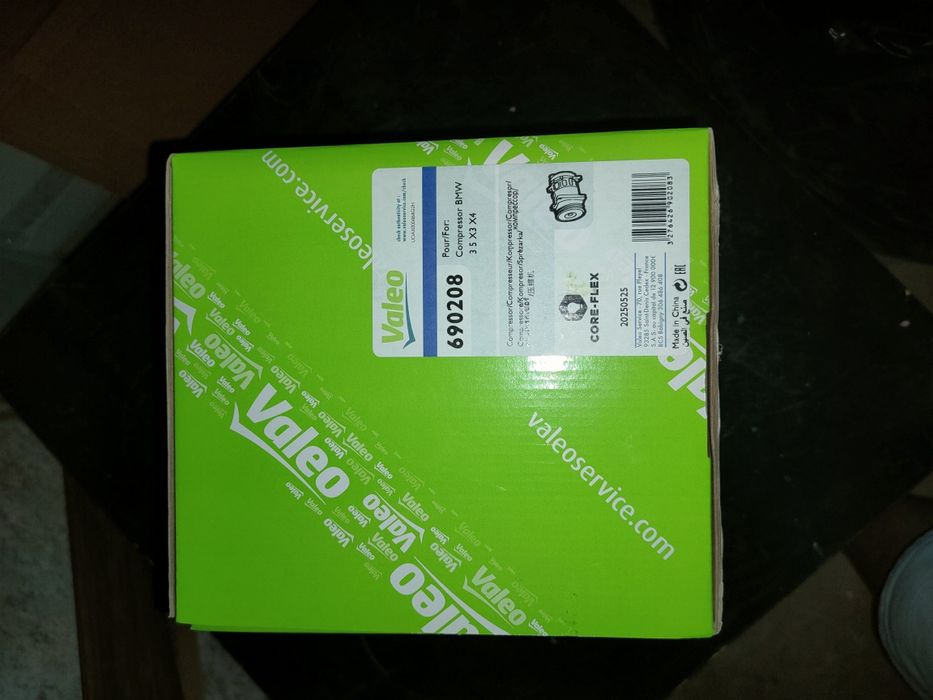 Vând compresor clima BMW F10 F11 F20 F30 F31 F15 F16 F01 F02 F03 F04