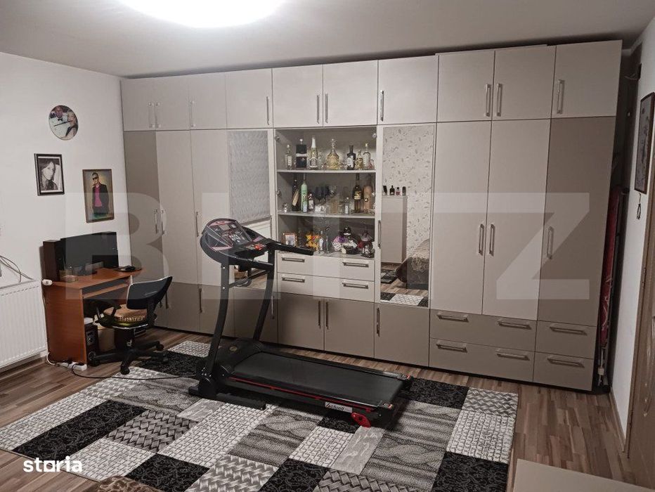 O locuinta versatila, cu doua apartamente independente, Zona  Fabric