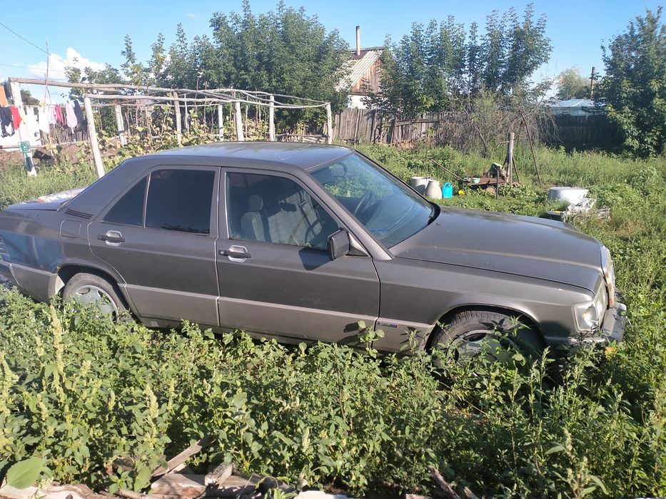 Продам Мерседес - benz E 190