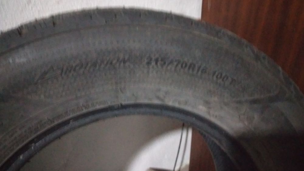 Продаю шины 215/70 16