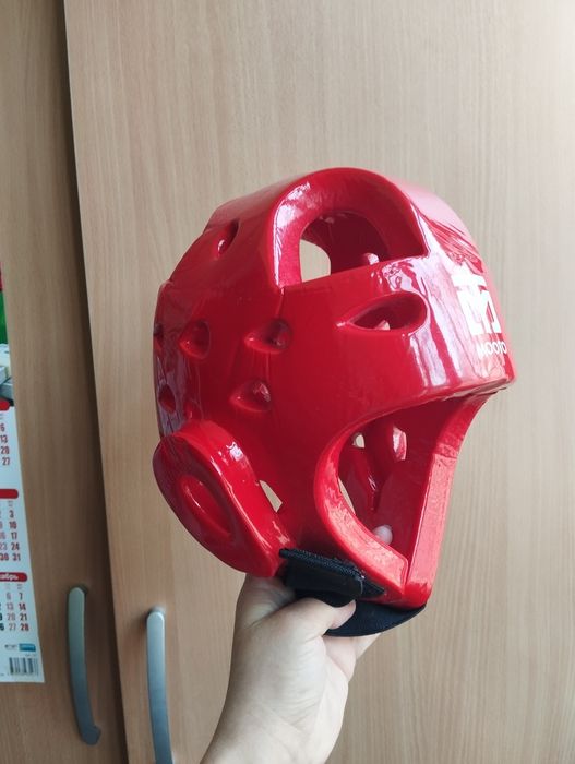 Продается шлем для спорта