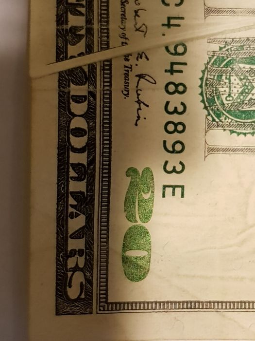 Много рядка 20 доларова банкнота с дефект при отпечатването