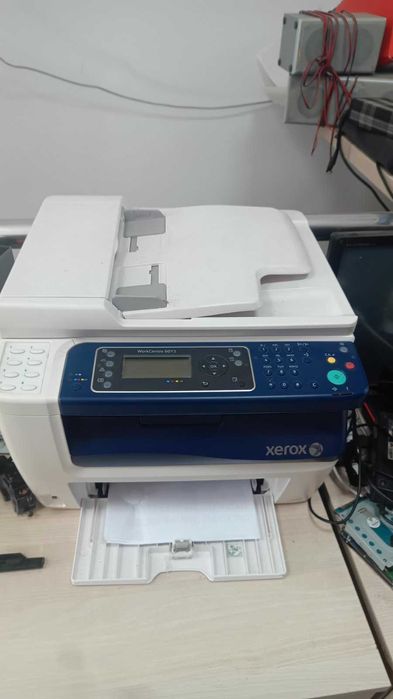 Цветен принтер Xerox Workcentre 6015 без забележки