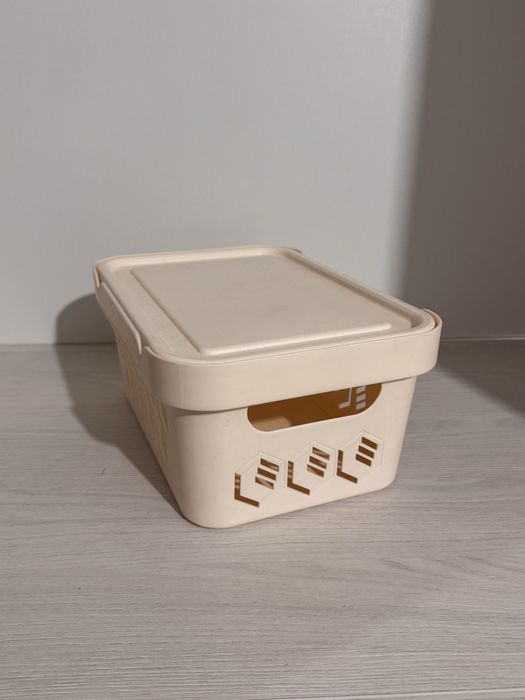 Контейнер для хранения вещей