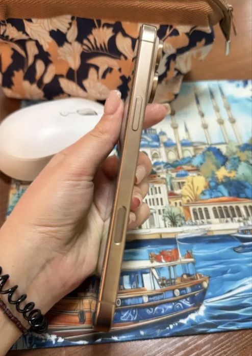 Продам iphone 16 pro max