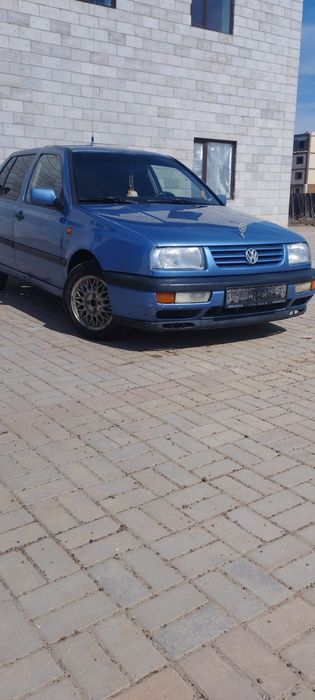 Продам автомобиль Венто.