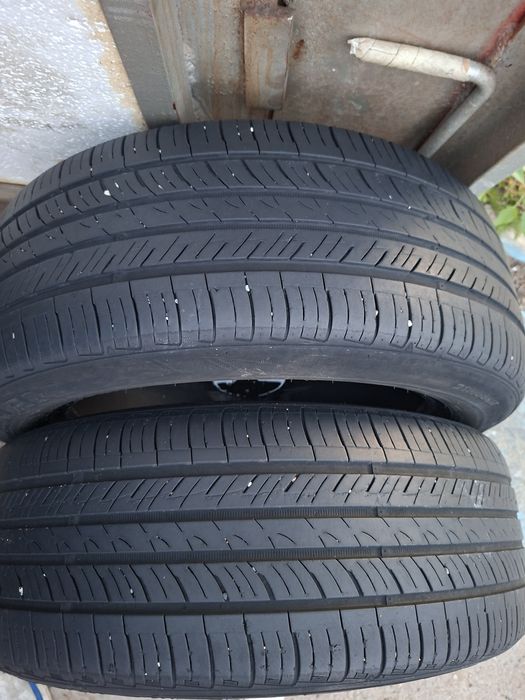 Продам шины 215/55/17 нексен