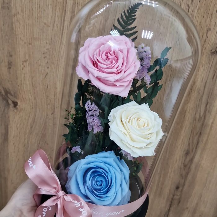 Цветы розы не вянут