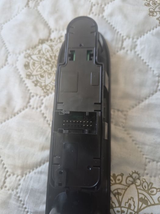 Бутони Копчета Ел Стъкла Peugeot Пежо 207 Панел Дръжка Бутон Копче