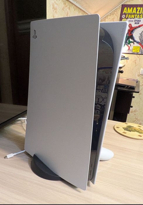Продам Playstation 5
