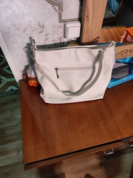 Продам  женскую сумку