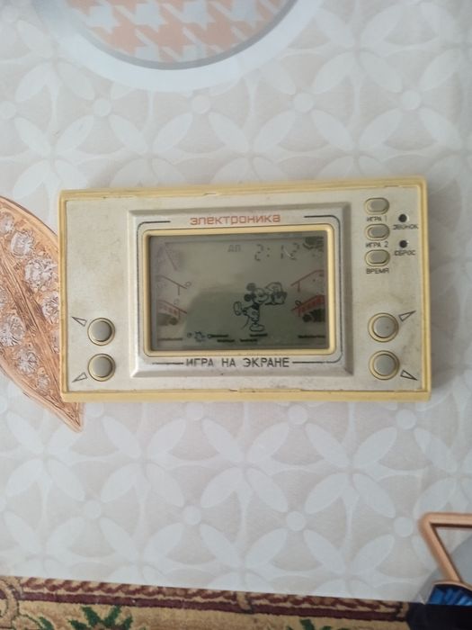 Продам электроную игру СССР