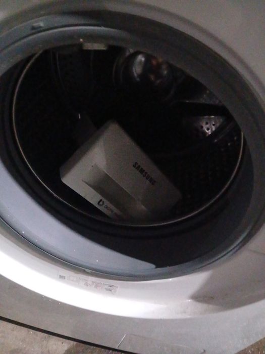 Samsung kirmoshina sotiladi