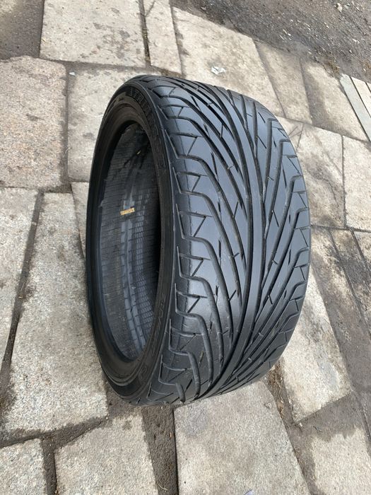 Продам 1шт шину 17р