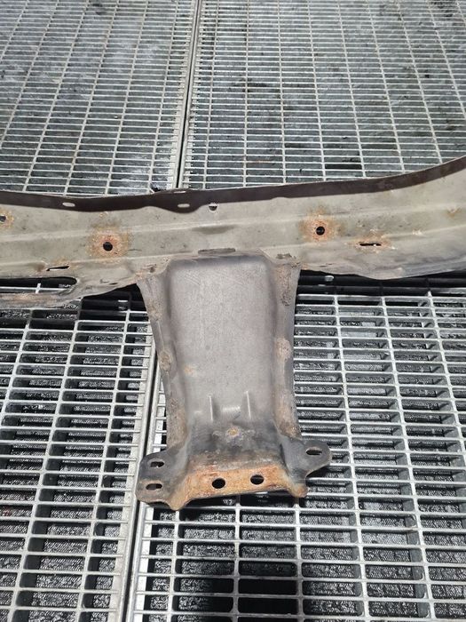 Trager Mitsubishi Outlander 2007 - 2012 SUV 4 Usi (931)
