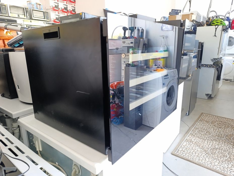 Нова!!! Витрина Охладител за вграждане за вино WINE COOLER