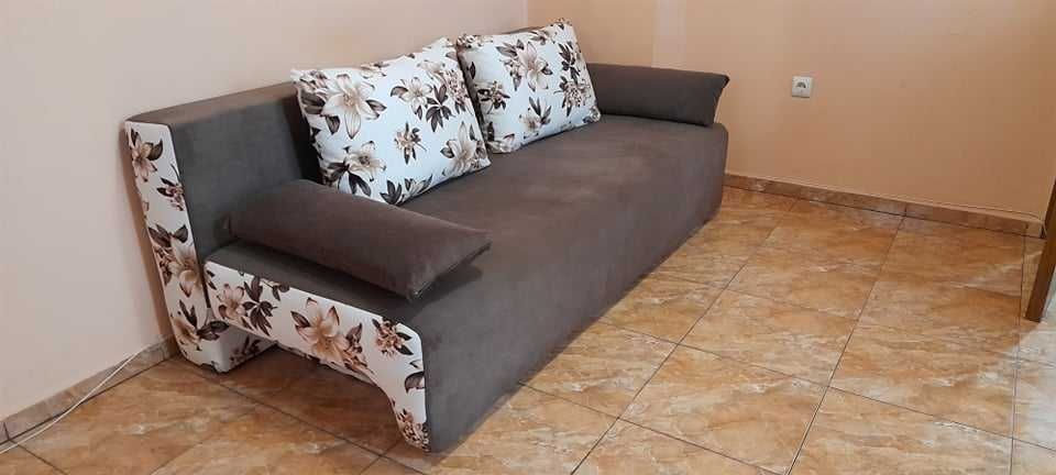 Дава се под наем Едностаен апартамент в Бургас, Славейков - 48 кв.м за 229.5 € - Снимка #2