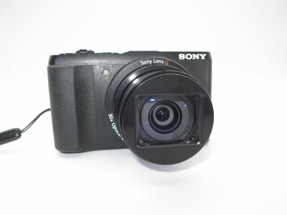 Sony Cyber-shot DSC HX60 компактен цифров фотоапарат в черен цвят, дигитална камера 30x Оптичен зум Sony G, 20.4 MP, Wi-Fi, NFC в отлично състояние