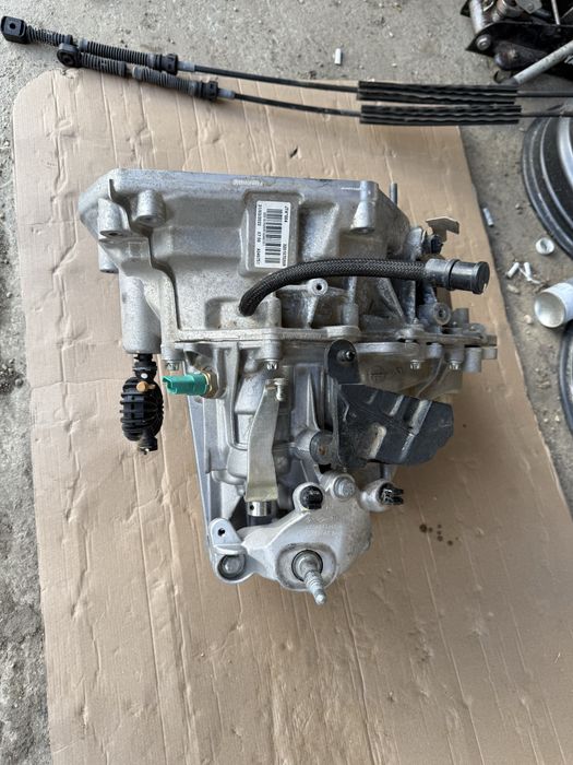 Cutie viteza dacia logan 3/sandero 3/ jogger in 6+1 trepte