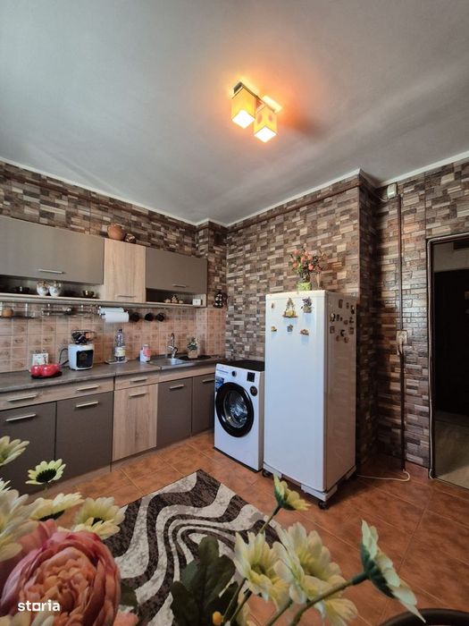 De vanzare, zona Nord, apartament decomandat spatios, complet mobilat