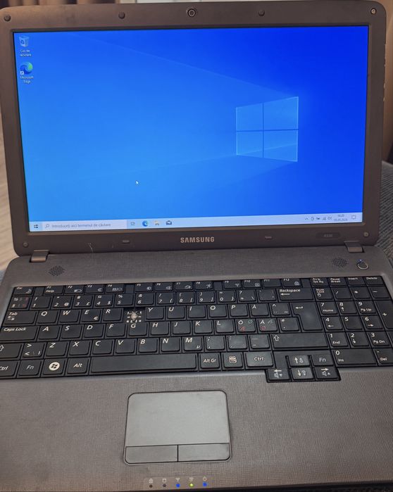 Laptop Samsung R530