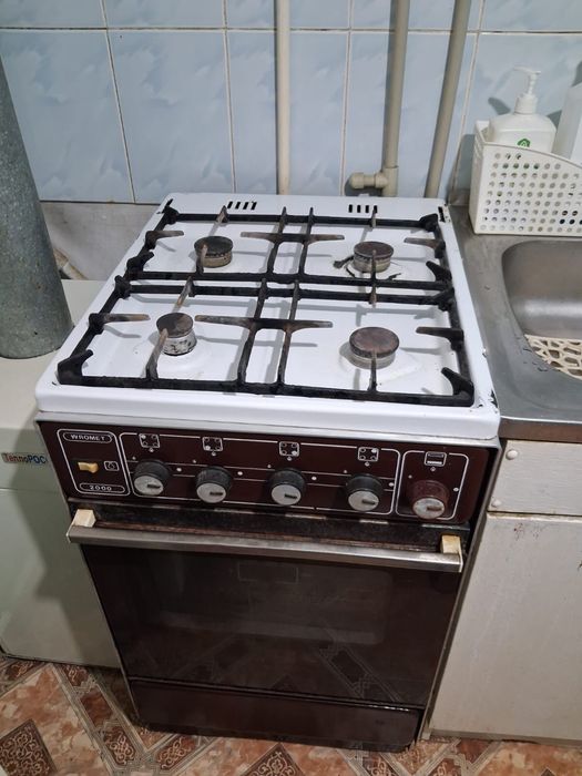 срочно продается газовая плит