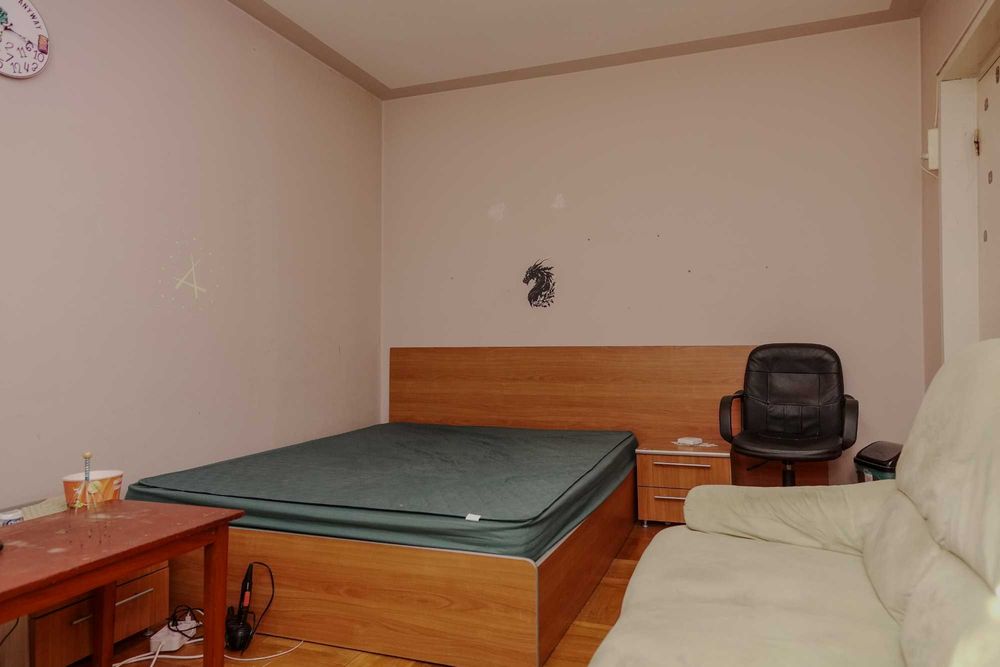 Apartament 4 camere Etaj 1 Zona Sega Str. Hateg comision 0%