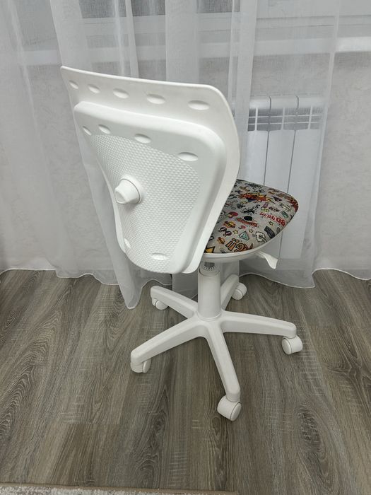 Стул компьютерный