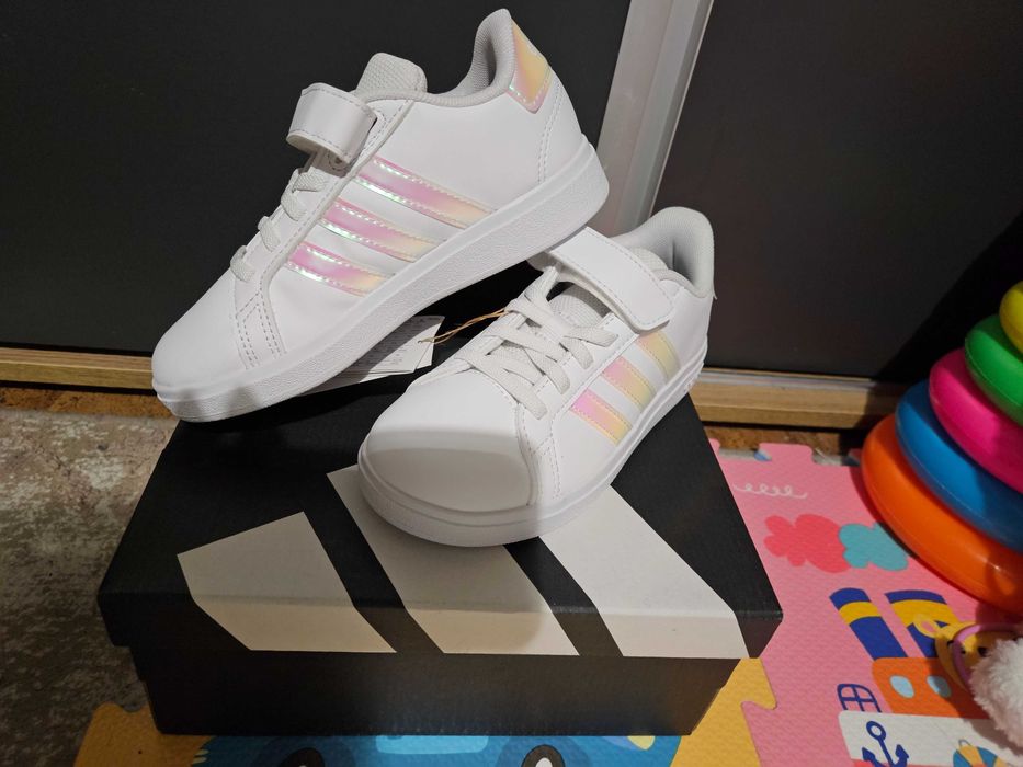 Детски обувки Adidas