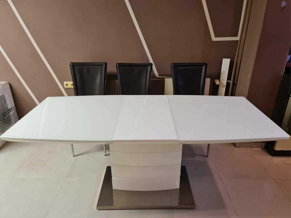 Дава се под наем Двустаен апартамент в София, Център - 65 кв.м за 561 € - Снимка #2