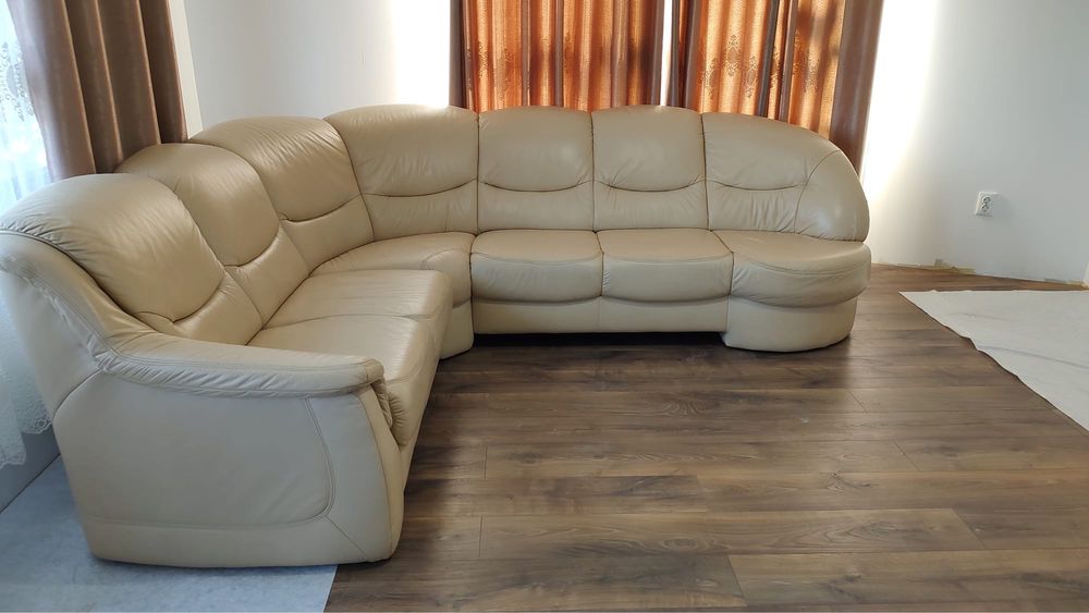 Vând coltar din piele naturala