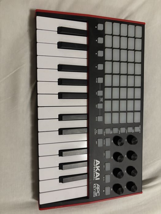 Контролер Akai